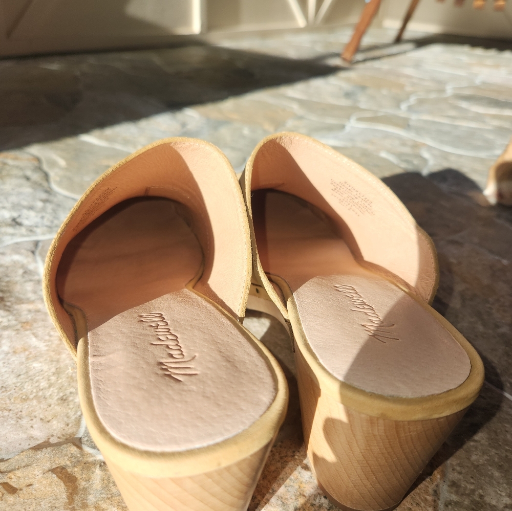 Madewell Ayanna Clogs, size 8 in Acorn - Picture 4 of 7